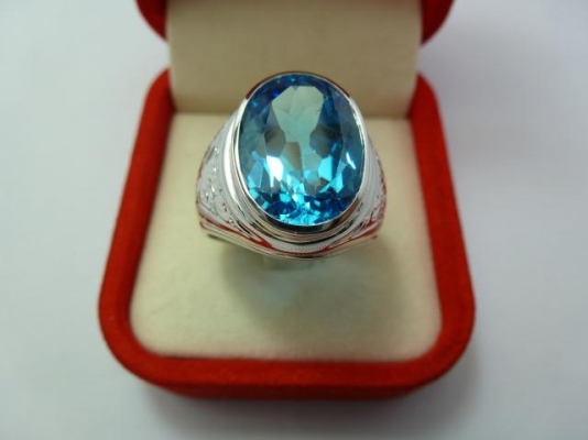 แหวนชายเงินแท้พลอยบลูโทพาสแท้
