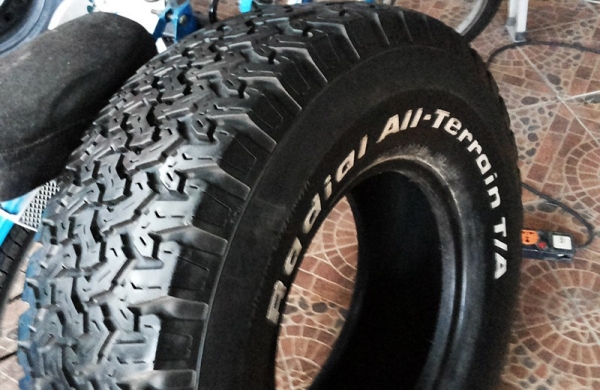 BF All 285 75 16 มี 5 เส้นขายถูกๆ BF All 285 75 16 มี 5 เส้นขายถูกๆ