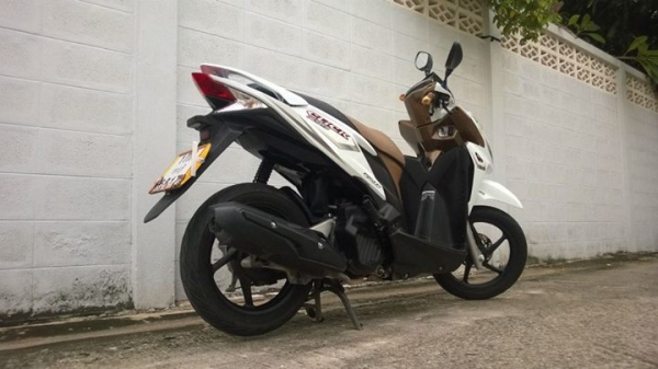 Click125i 2014 ตัว TOP idelling สีขาวสวยมาก หายาก ขายถูก ส่งฟรี