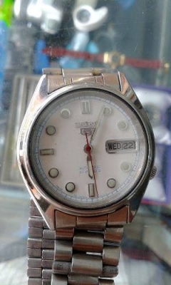 ขายส่งนาฬิกาSEIKOระบบออโตเมติกมือสองนำเข้าจากต่างประเทศเรือนละ450บาท