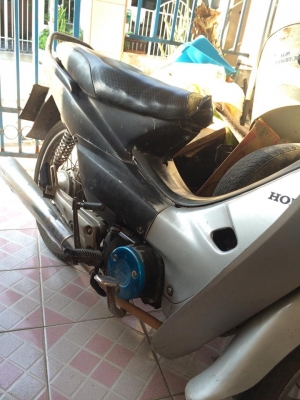 ขายเวฟ100ปี46 เครื่องเดิมๆควันไม่ไหล