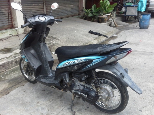 click ปี 49สีเขียว ดำ รถบ้าน เดิม เครื่องเดิม เอกสารครบ