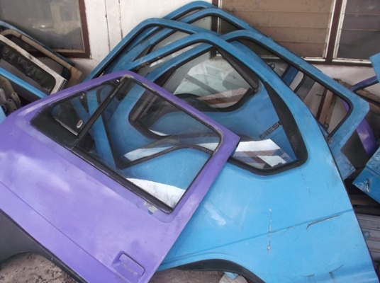 ขายประตู ISUZU NPR 115แรงม้า ของนอกสวยๆ คู่ละ 8,000 บาท ขายประตู ISUZU NPR 115แรงม้า ของนอกสวยๆ คู่ละ 8,000 บาท