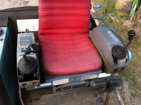 ขายแม็คโคร kobelco sk20 บูมยาว ขายแม็คโคร kobelco sk20 บูมยาว