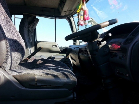 ขายHINO FL177 ยาว6.20ม. เครื่อง185แรง พ.เพาเวอร์ เบรกทิฟฟี่ ยางดี ภายในสวย เครื่องดี คัชซีสวย สภาพพร้อมใช้ เอกสารพร้อมโอน สนใจโทร090-8588220คุณนะ ID:narong498 หรือwww.truck.in.th/498 FB:ณรงค์ ซื้อขายรถมือสอง จัดไฟแนนซ์ได้ เงื่อนไขง่ายๆวันเดียวรับรถ