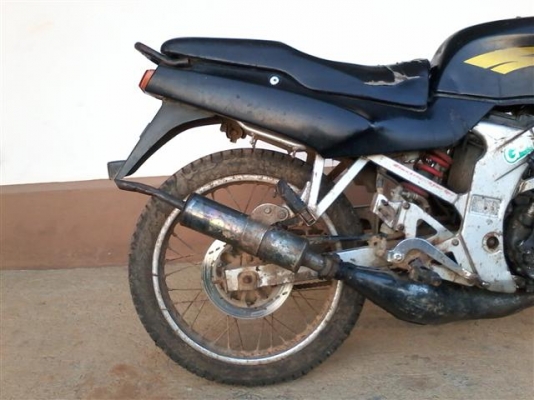 ขาย ซูซูกิแฟลชทะเบียนพร้อมโอนภาษีขาดปี 44 เครื่องพอใช้อะไล่เดิมเกิบครบเหมาะกับนักปั้น ขาย 3900 บาท