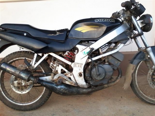 ขาย ซูซูกิแฟลชทะเบียนพร้อมโอนภาษีขาดปี 44 เครื่องพอใช้อะไล่เดิมเกิบครบเหมาะกับนักปั้น ขาย 3900 บาท