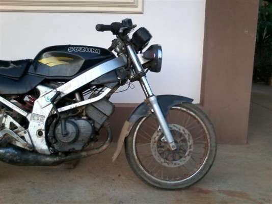 ขาย ซูซูกิแฟลชทะเบียนพร้อมโอนภาษีขาดปี 44 เครื่องพอใช้อะไล่เดิมเกิบครบเหมาะกับนักปั้น ขาย 3900 บาท