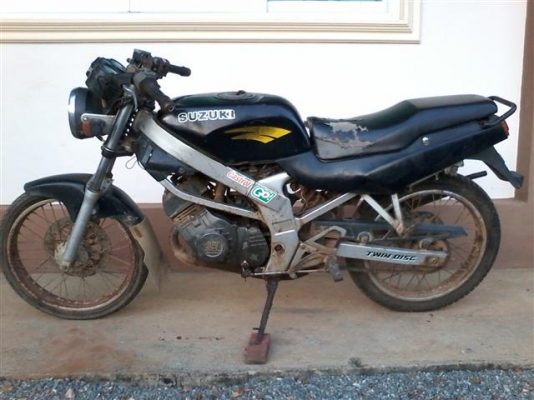 ขาย ซูซูกิแฟลชทะเบียนพร้อมโอนภาษีขาดปี 44 เครื่องพอใช้อะไล่เดิมเกิบครบเหมาะกับนักปั้น ขาย 3900 บาท