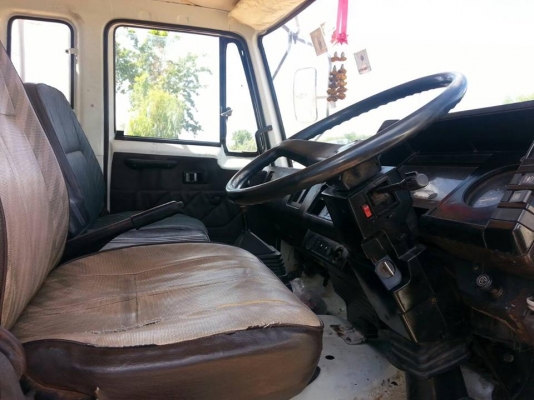 ขายISUZU ROCKY FSRห้างแท้ เครื่อง6BD1 165แรง ตู้แห้ง10บาน ยาว5ม. พ.เพาเวอร์ เครื่องดี คัชซีสวย สภาพพร้อมใช้งาน เอกสารพร้อมโอน สนใจโทร 090-8588220คุณนะ ID:narong498 หรือ www.truck.in.th/498 FB:ณรงค์ ซื้อขายรถมือสอง จัดไฟแนนซ์ได้เงื่อนไขง่ายๆวันเดียวรับรถ