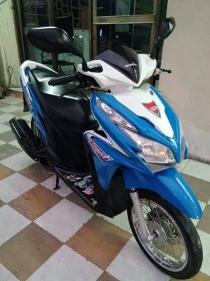 Honda Click 125 i สีน้ำเงิน ขาว รุ่นใหม่ล่าสุด รถอย่างสวย สภาพดีมาก