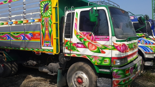 ขายHINO3Mเดิมๆ240แรงม้า2เพลาดาวน์350000วิ่งได้เลย