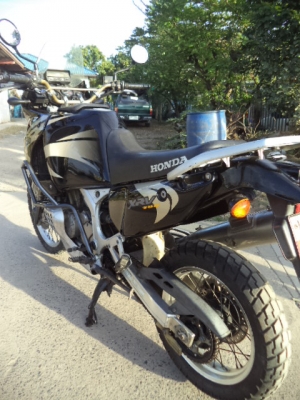 ขาย  Africa Twin 750cc พร้อมทะเบียน