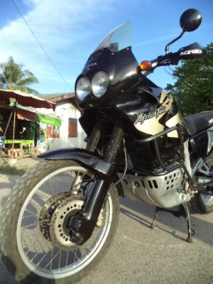 ขาย  Africa Twin 750cc พร้อมทะเบียน