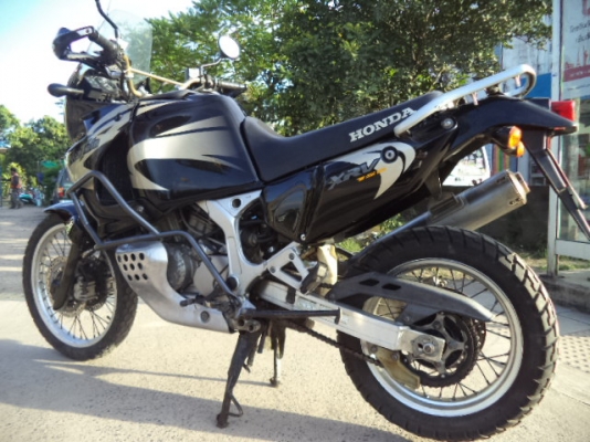 ขาย  Africa Twin 750cc พร้อมทะเบียน