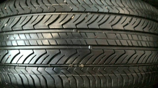 ยาง\% MICHELIN 225-50-17 ปี11 ดอกเต็มๆ ไม่ปะ ไม่ร้าว ไม่บวม มี4ชุด ชุดละ 5,500 บาท