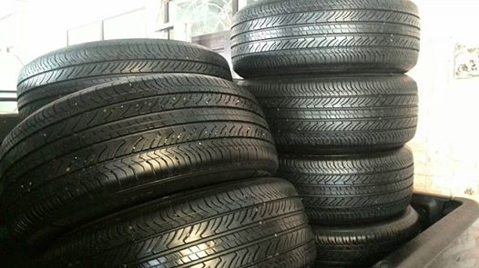 ยาง\% MICHELIN 225-50-17 ปี11 ดอกเต็มๆ ไม่ปะ ไม่ร้าว ไม่บวม มี4ชุด ชุดละ 5,500 บาท