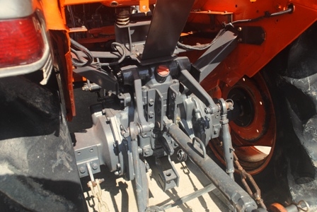 ขายรถไถ Kubota L 2808 (4WD) พร้อมผานพรวน รถพร้อมใช้งานครับ ขายรถไถ Kubota L 2808 (4WD) พร้อมผานพรวน รถพร้อมใช้งานครับ
