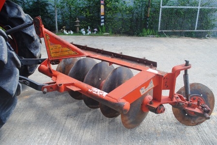 ขายรถไถ Kubota L 2808 (4WD) พร้อมผานพรวน รถพร้อมใช้งานครับ