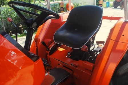 ขายรถไถ Kubota L 2808 (4WD) พร้อมผานพรวน รถพร้อมใช้งานครับ ขายรถไถ Kubota L 2808 (4WD) พร้อมผานพรวน รถพร้อมใช้งานครับ