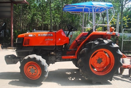 ขายรถไถ Kubota L 2808 (4WD) พร้อมผานพรวน รถพร้อมใช้งานครับ ขายรถไถ Kubota L 2808 (4WD) พร้อมผานพรวน รถพร้อมใช้งานครับ