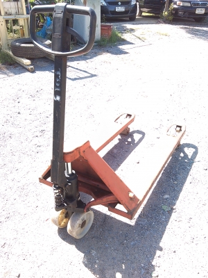 ้Hand left pallet 2.3 ton