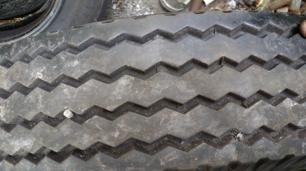 ขายยางสยาม750x15x12PRพร้อมยางในยางรอง