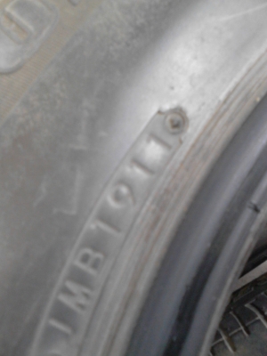 205/65R16 BRIDGE STONE B390  มีชุด 4 เส้น ปี2011  TEL.081-427-3941