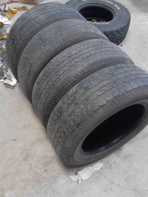 205/65R16 BRIDGE STONE B390  มีชุด 4 เส้น ปี2011  TEL.081-427-3941