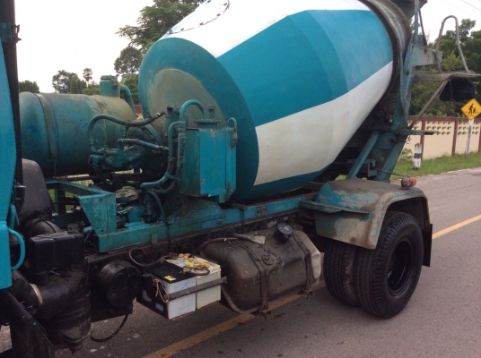 HINO 6ล้อ รถโม่ปูน 3คิว เครื่อง185แรง พาว์เวอร์ รถสวย ครัทซีดี พร้อมใช้งาน (มีเล่มพร้อมโอน)ขาย 600,000 บาท