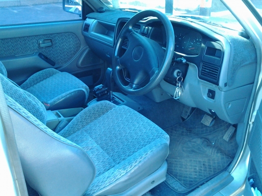 IsuZu DRAGON 2.8เทอโบ ปี42 ออโต้ เพาเวอร์ ไฟฟ้า เบาะกำมะหยี่ แครี่บอยพร้อมแอร์หลัง IsuZu DRAGON 2.8เทอโบ ปี42 ออโต้ เพาเวอร์ ไฟฟ้า เบาะกำมะหยี่ แครี่บอยพร้อมแอร์หลัง