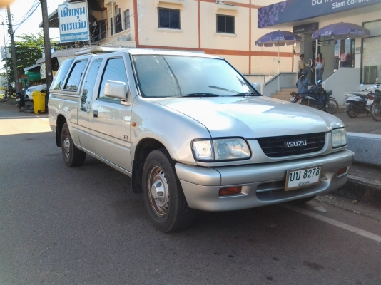 IsuZu DRAGON 2.8เทอโบ ปี42 ออโต้ เพาเวอร์ ไฟฟ้า เบาะกำมะหยี่ แครี่บอยพร้อมแอร์หลัง