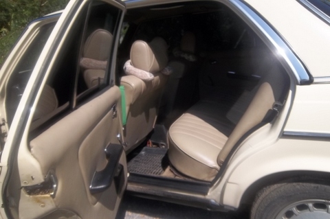 ขายรถเบนซ์ 300D ปี2531 เครื่องเดิมดีเซล เกียร์ออโตพวงมาลัยเพาเวอร์