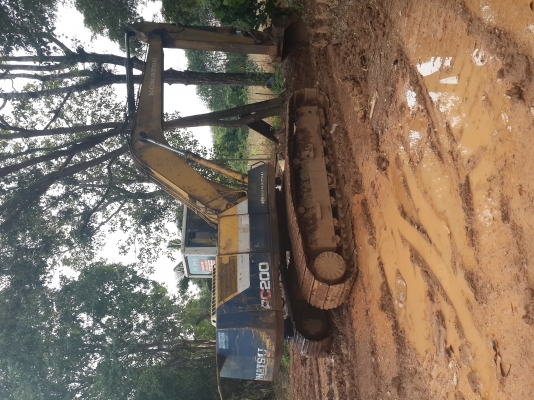 ขายรถขุด KOMATSU 200-5 เล่มทะเบียน