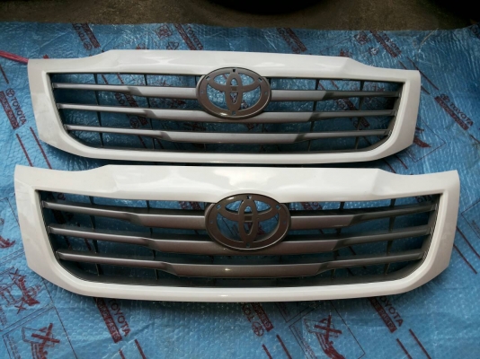 กระจังหน้า FORTUNER 2014 ของแท้ถอดสภาพสวย