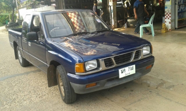 ISUZU TFR 2.5 CAB แอร์เย็น แม็กไลเนอร์ ภาษีเต็ม