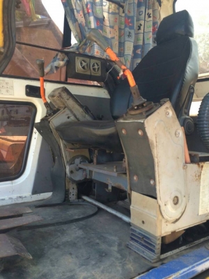 รถแบคโฮ KOBELCO SK200 M3 โซ่ใหม่ ทั้ง สองข้าง รถใช้งานดี มีทะเบียน