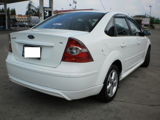 FORD FOCUS1.8 ปี06 สีขาวเดิม รถมือเดียว FORD FOCUS1.8 ปี06 สีขาวเดิม รถมือเดียว