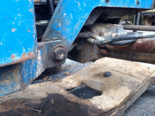 ขายรถไถ2เพลา FORD NEWHOLLAND 6640 เครื่อง 90 แรงม้า สภาพสวย สนใจโทร 081-970-1072