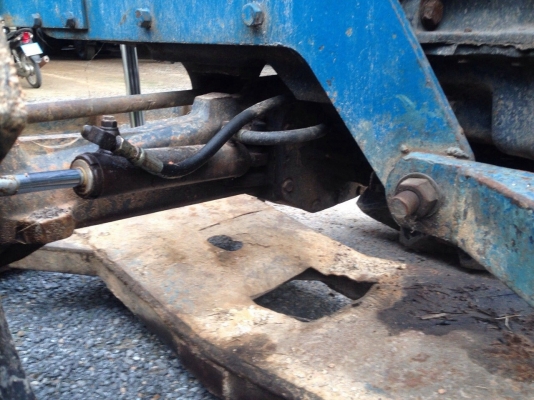 ขายรถไถ2เพลา FORD NEWHOLLAND 6640 เครื่อง 90 แรงม้า สภาพสวย สนใจโทร 081-970-1072