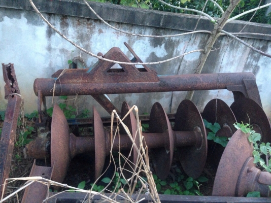 ขายรถไถ2เพลา FORD NEWHOLLAND 6640 เครื่อง 90 แรงม้า สภาพสวย สนใจโทร 081-970-1072