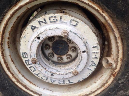 ขายรถไถ2เพลา FORD NEWHOLLAND 6640 เครื่อง 90 แรงม้า สภาพสวย สนใจโทร 081-970-1072