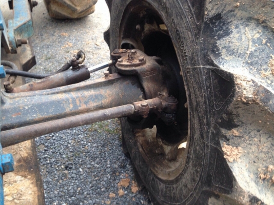 ขายรถไถ2เพลา FORD NEWHOLLAND 6640 เครื่อง 90 แรงม้า สภาพสวย สนใจโทร 081-970-1072