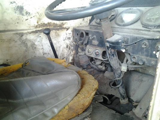 เครน 20ตัน ใช้งานได้ปกติ ไม่มีเล่ม ขายถูก ตามสภาพ