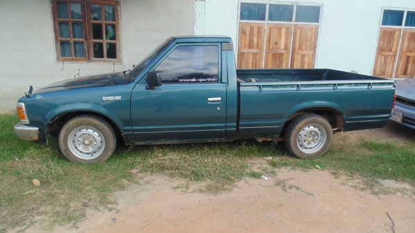 กระบะดัสสัน720 สี่ขอ กระบะดัสสัน720 สี่ขอ