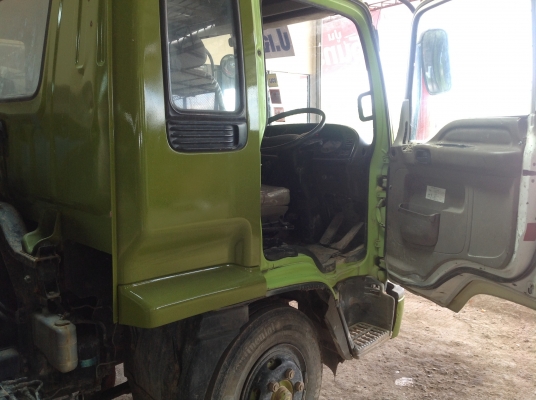 ขายผ่อน รถโม่ปูน ทะเบียนพร้อมโอน 195 แรงม้า  โม่ 2.5 คิว