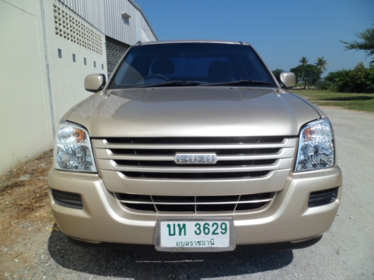 อีซูซู ดีแม็กซ์ รุ่น SX สีบรอซ์ทอง ปี 2006 เครื่อง 2500 CC ดีเซล