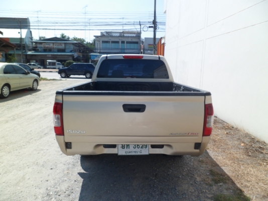 อีซูซู ดีแม็กซ์ รุ่น SX สีบรอซ์ทอง ปี 2006 เครื่อง 2500 CC ดีเซล