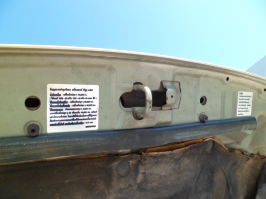 อีซูซู ดีแม็กซ์ รุ่น SX สีบรอซ์ทอง ปี 2006 เครื่อง 2500 CC ดีเซล