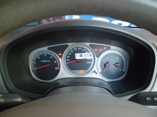 อีซูซู ดีแม็กซ์ รุ่น SX สีบรอซ์ทอง ปี 2006 เครื่อง 2500 CC ดีเซล